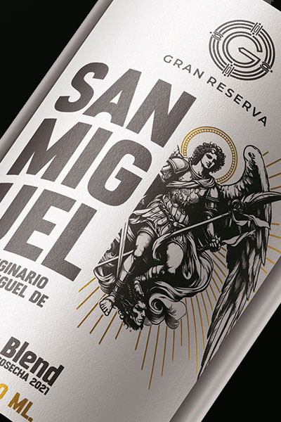 Sr. Rangel estudio creativo - Diseño Gráfico, Web & Branding